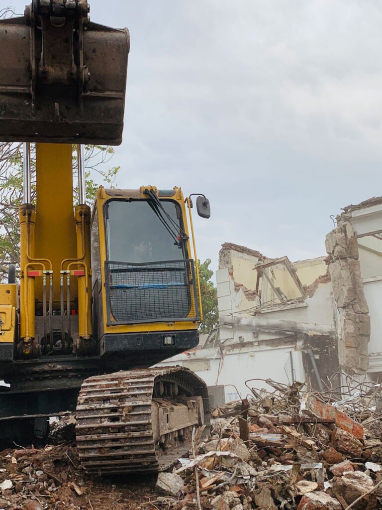 Demoliciones en santiago Demoliciones-en-Santiago---FotoC